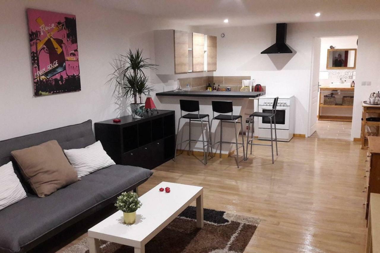 Studio du clocher Rigarda Extérieur photo